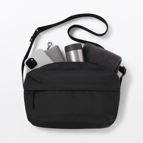 Muji Water Repellent Shoulder Bag 4L Black - Picture 1 of 11